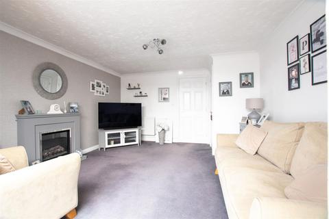 41 Butterfields, Wellingborough, NN8 2PZ