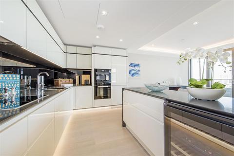 2 bedroom flat for sale, The Corniche, Tower One, 24 Albert Embankment, Vauxhall, London, SE1