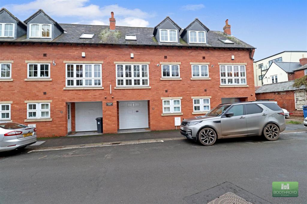 Clarendon Mews, Kenilworth, Kenilworth, Warwickshire 2 bed mews for