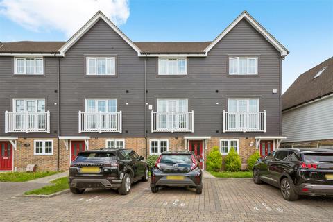 4 bedroom terraced house for sale - Poynder Drive, Snodland, ME6