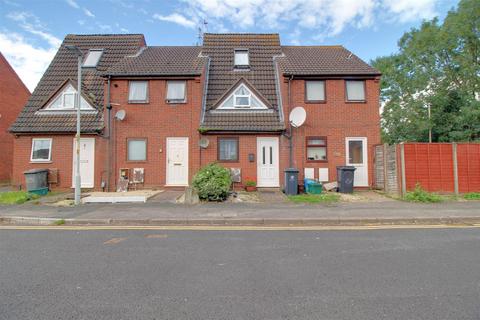 10 Beckside Court, Gloucester, GL1 4BJ
