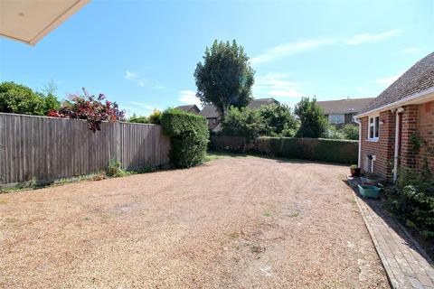 4 bedroom detached bungalow for sale - North Way, Seaford