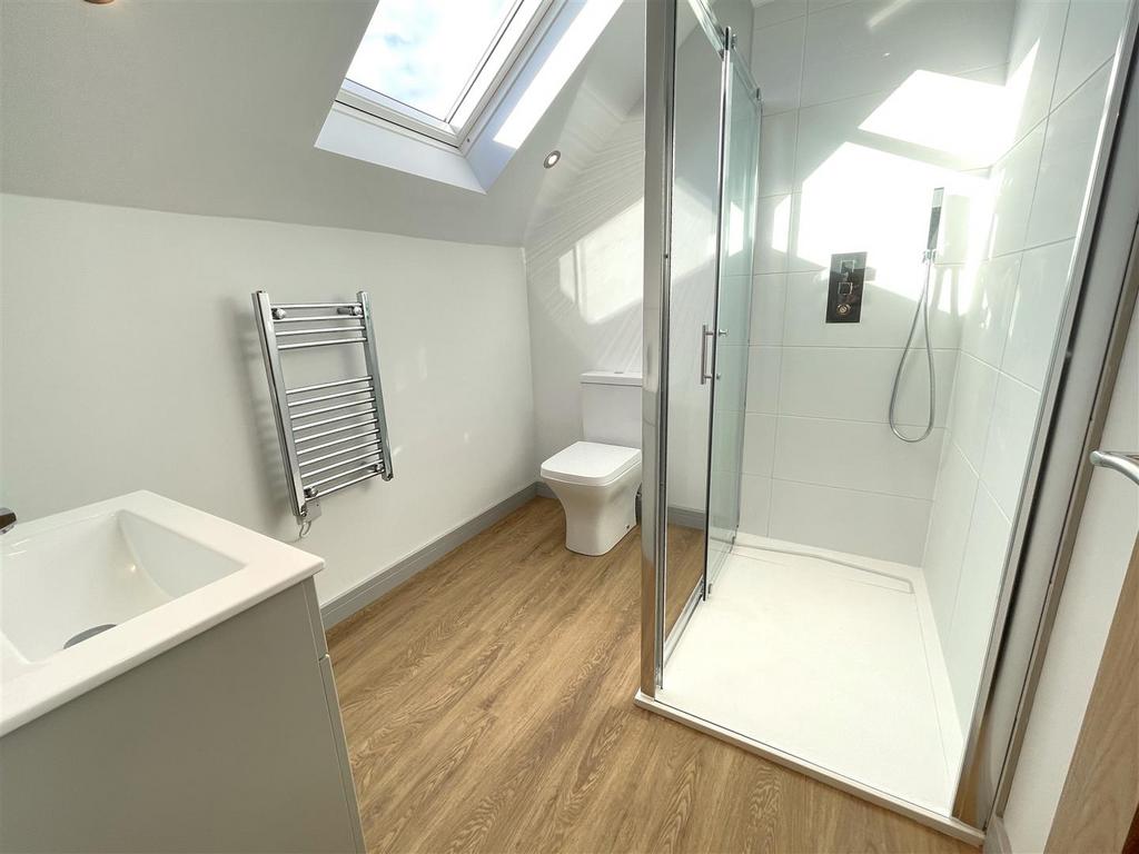 Ensuite shower room