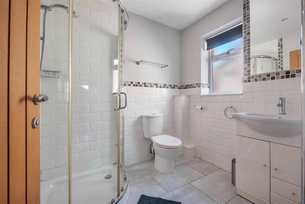 Ensuite shower room