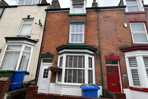 3 bedroom terraced house for sale, Trafalgar Road, Scarborough