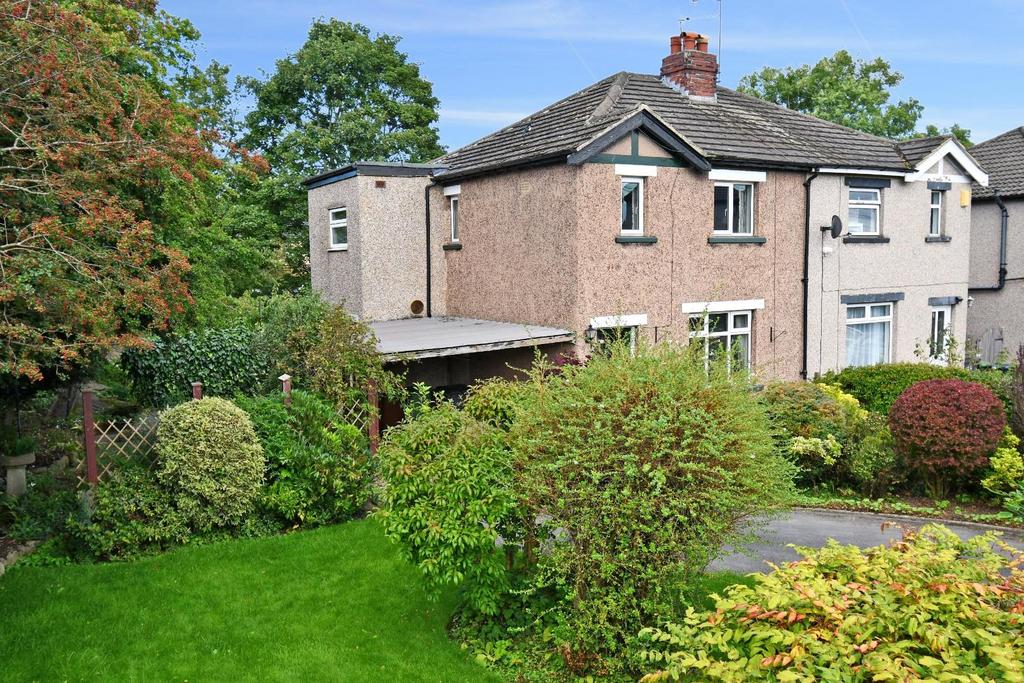 West Park, Guiseley, Leeds 3 bed semi-detached house for sale - £279,950