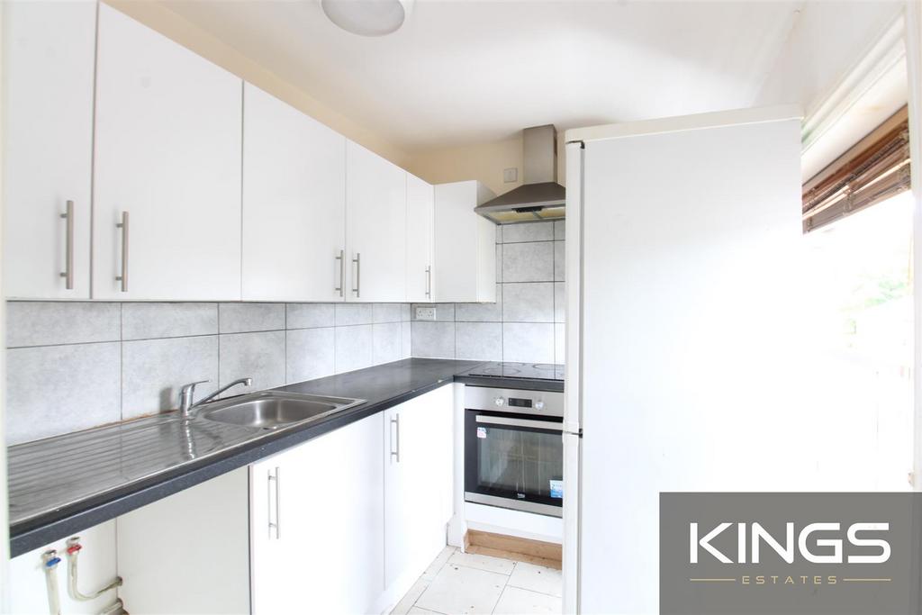 Cranbury Place, Southampton 1 bed penthouse £900 pcm (£208 pw)