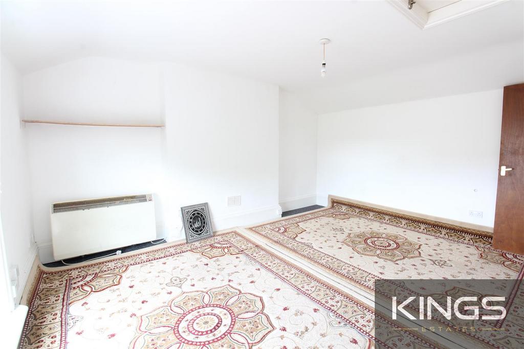 Cranbury Place, Southampton 1 bed penthouse £900 pcm (£208 pw)