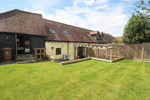 3 bedroom barn conversion for sale - Weston Road, Stevenage