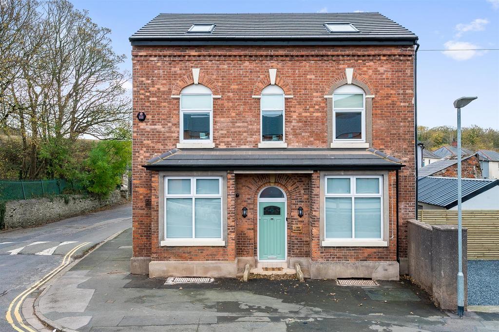 Lund Terrace, Ulverston 6 bed detached house for sale £470,000