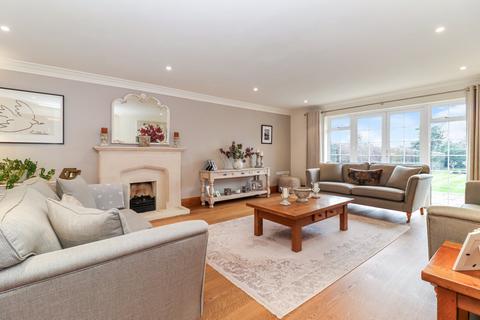 67 Bottrells Lane, Chalfont St Giles, HP8 4EJ