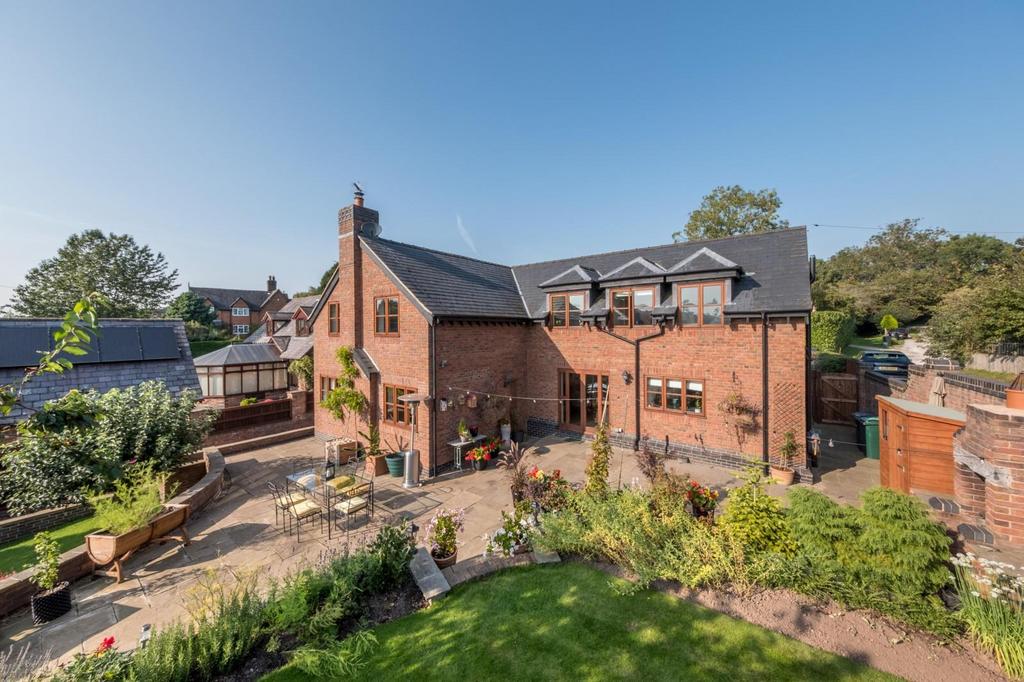 Huxley Lane, Tiverton 4 bed detached house for sale £745,000