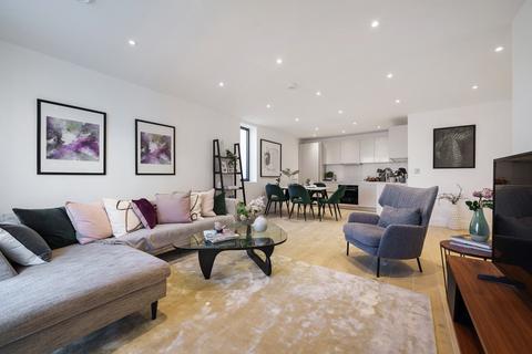 2 bedroom apartment for sale - Hamlet Gate, High Road, London, N2
