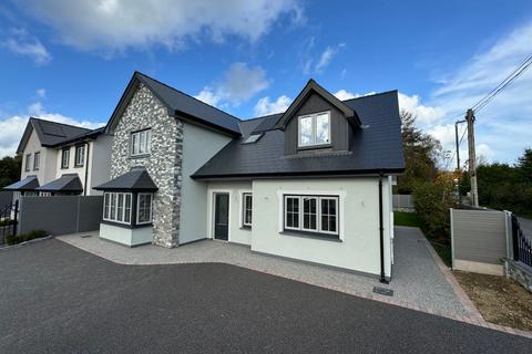 4 bedroom detached house for sale, 7 Cae Crug, Penrhiwllan, Llandysul, SA44