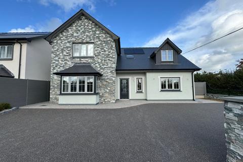 4 bedroom detached house for sale, 7 Cae Crug, Penrhiwllan, Llandysul, SA44