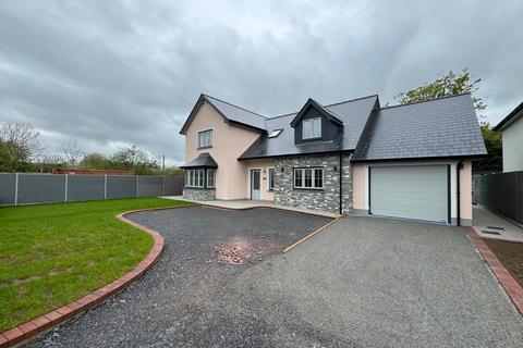 4 bedroom detached house for sale, 3 Cae Crug, Penrhiwllan, Llandysul, SA44