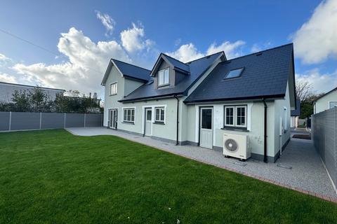 4 bedroom detached house for sale, 2 Cae Crug, Penrhiwllan, Llandysul, SA44