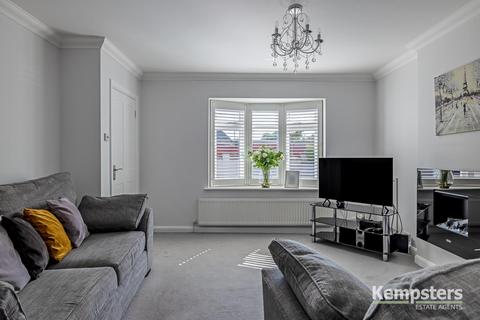 30 Arkwright Road, Tilbury, RM18 8XL
