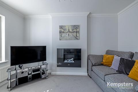 30 Arkwright Road, Tilbury, RM18 8XL