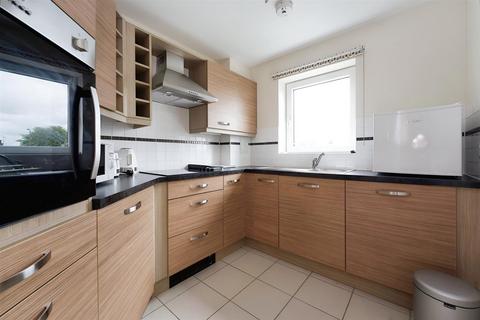 1 bedroom flat for sale, 44 Lyle Court Barnton Grove Edinburgh