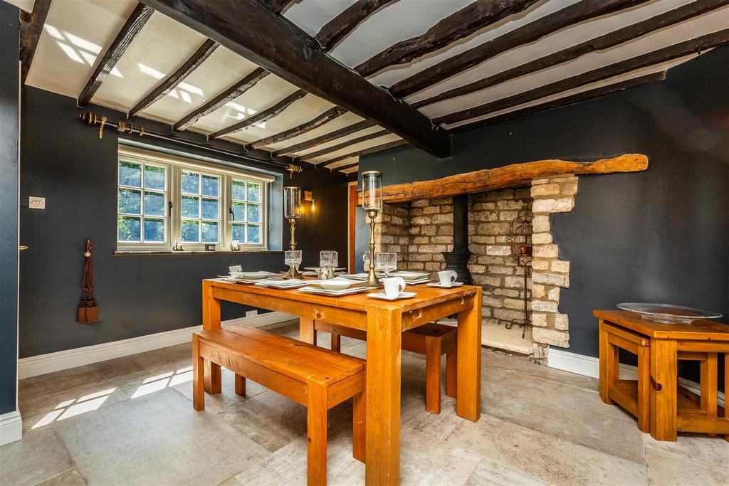 Pear Tree Cottage, Chaple Lane, Harmston. LN5 9 TB-