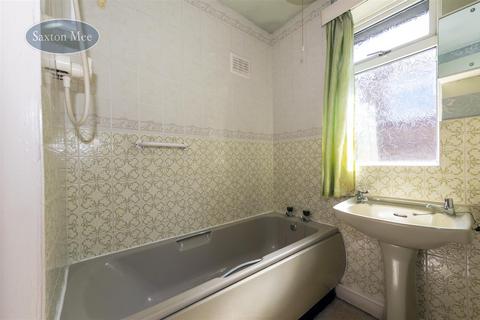 109 Carr Road, Deepcar, Sheffield, S36 2PR