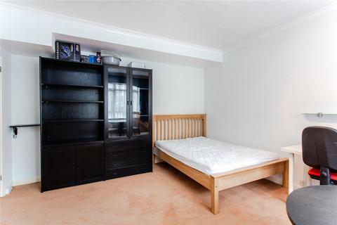 Studio to rent, Paramount Court, Bloomsbury