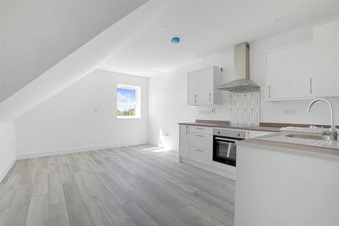 1 bedroom flat for sale - North Road, Queenborough