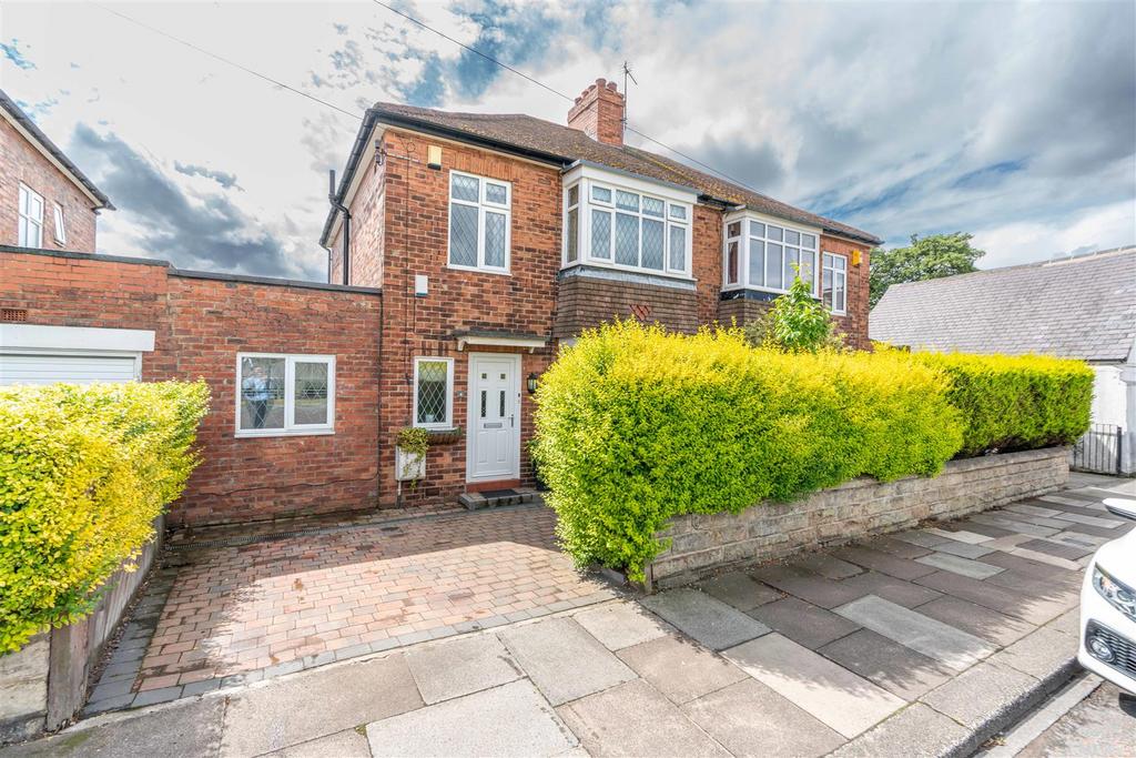 Etherstone Avenue, High Heaton, NE7 4 bed semidetached house £1,400 pcm (£323 pw)