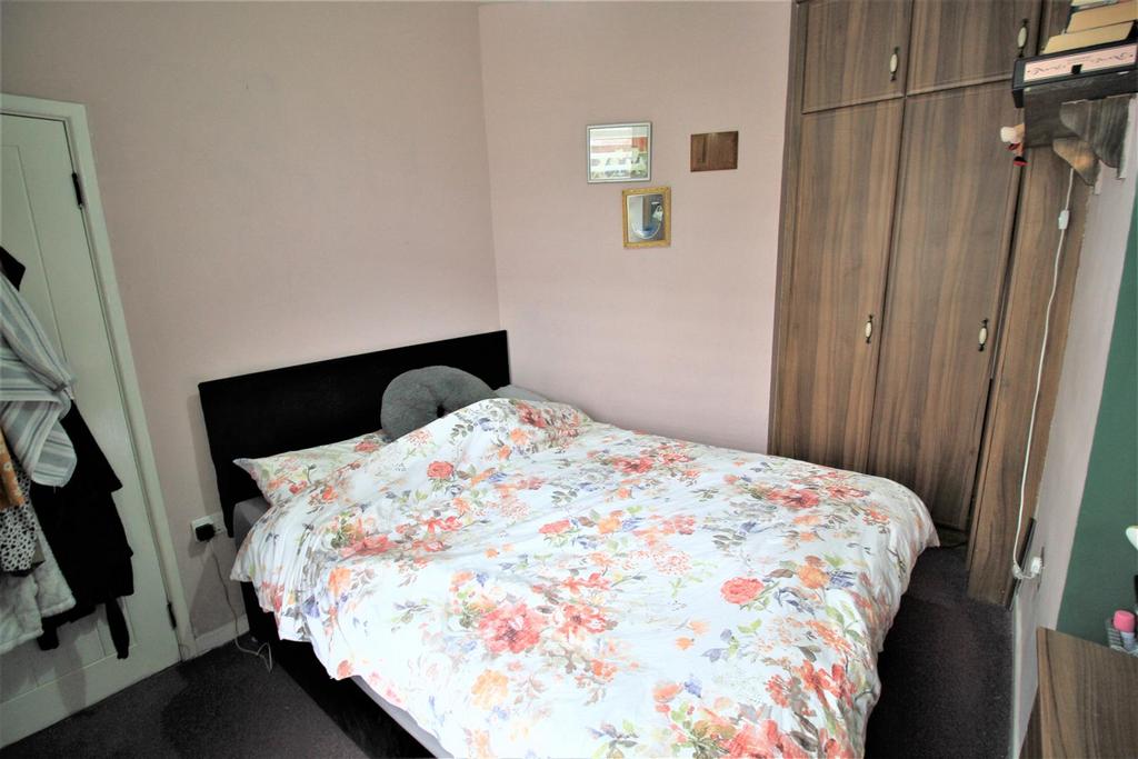 Bedroom 2.jpg