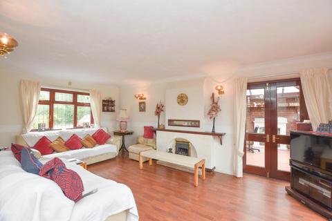 5 bedroom detached house for sale, Bickerton Close, Birchwood, Warrington, WA3 6LS