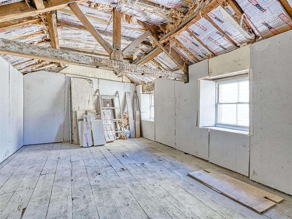 Room above rear of kitchen