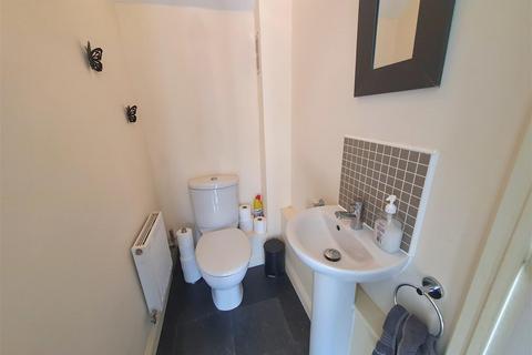 32 Copper Beech Road, Nuneaton, CV10 9FB