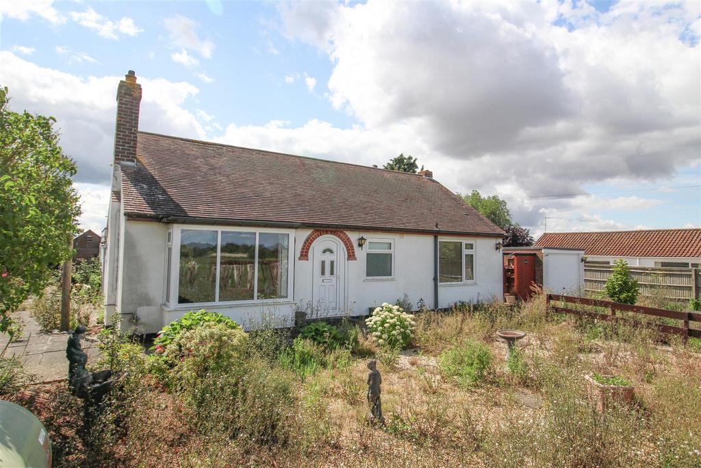 Thorpe Fendykes, Wainfleet, Skegness 3 bed detached bungalow for sale £275,000
