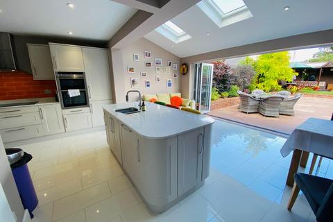 94 Beech Avenue, Northampton, NN3 2JG
