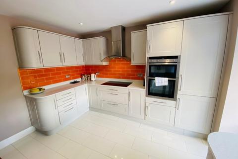 94 Beech Avenue, Northampton, NN3 2JG