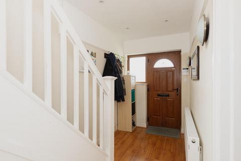 75 Brighton Road, Banstead, SM7 1BE