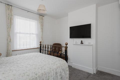 78 Miles Road, Epsom, KT19 9AD