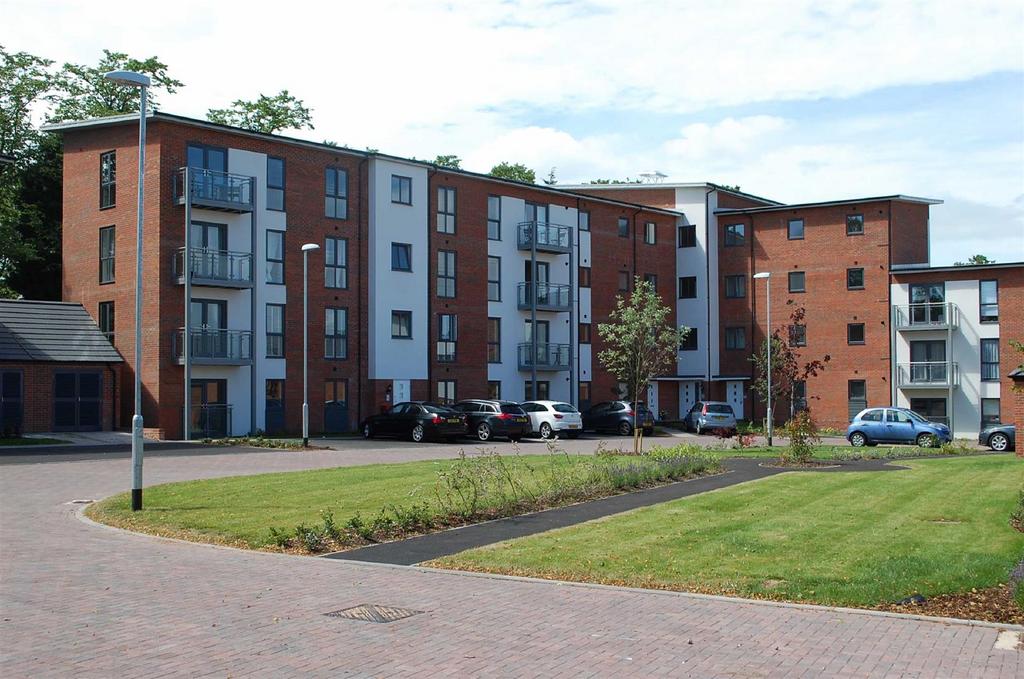 62 Donington Grove, Stafford Road, Wolverhampton, West Midlands 2 bed