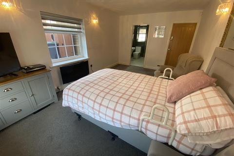 31 Wetherby Road, Stoke-on-trent, ST4 8AZ