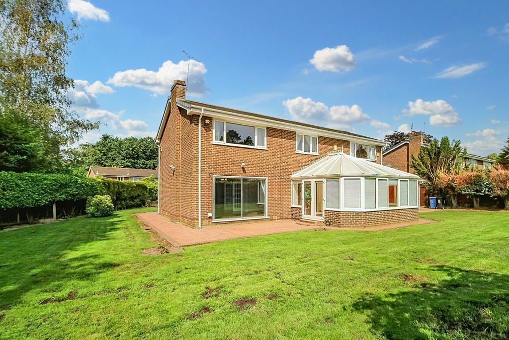 Normanby Chase, Altrincham 4 bed detached house £3,500 pcm (£808 pw)