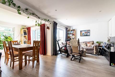 10 Copse Close, Burton Joyce, Nottingham, NG14 5DD