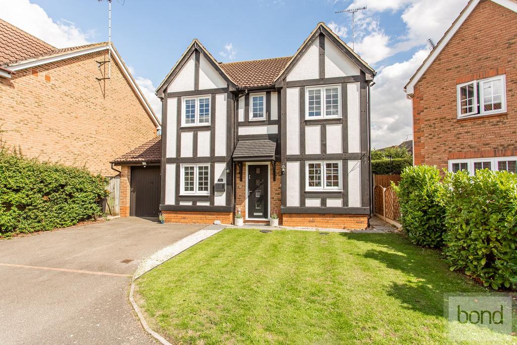 Harvest Way, Maldon CM9 4 bed detached house - £520,000