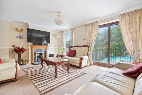 4 bedroom townhouse for sale, Cuthbert Gardens,  London, SE25