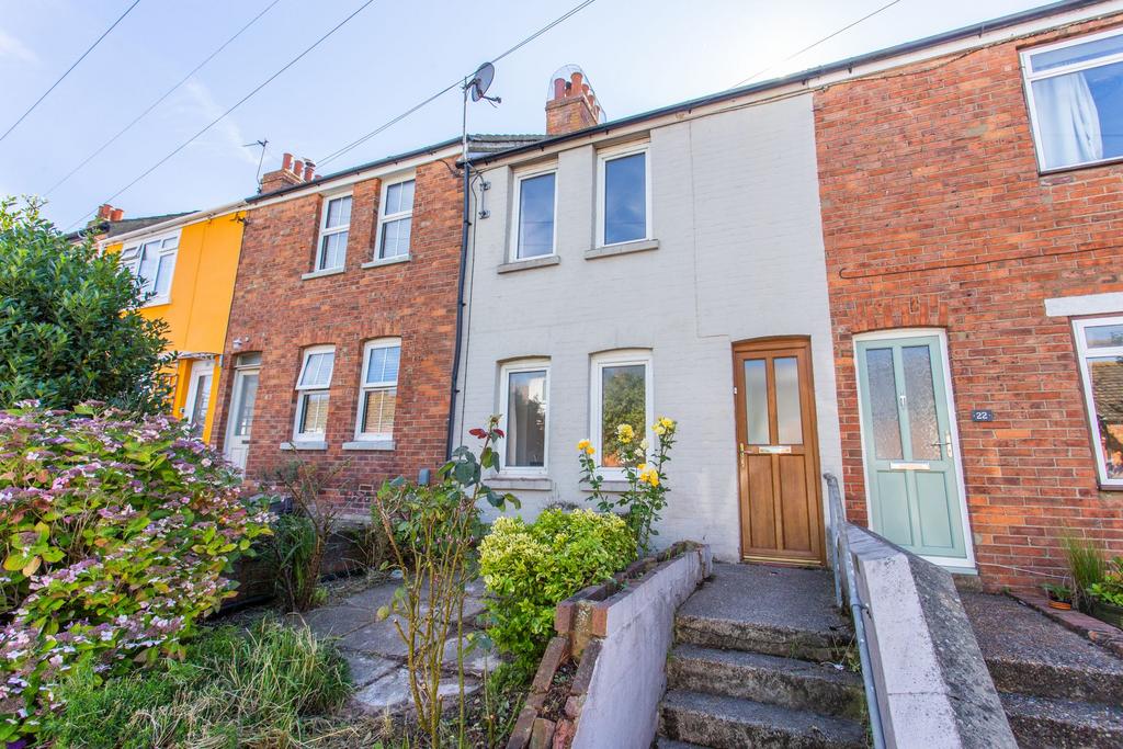 Southbourne Road, Folkestone, CT19 2 bed terraced house for sale £230,000