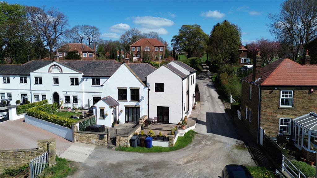 Keresforth Hall Drive, Barnsley, S70 6NH 3 bed barn conversion £1,100
