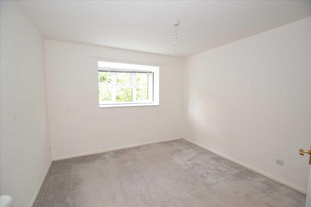 Redmayne Drive, Chelmsford 2 bed apartment for sale £210,000