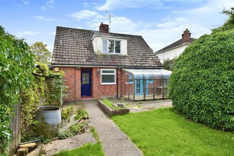 2 bedroom detached house for sale, Braintree Road, Felsted, Dunmow, Essex, CM6