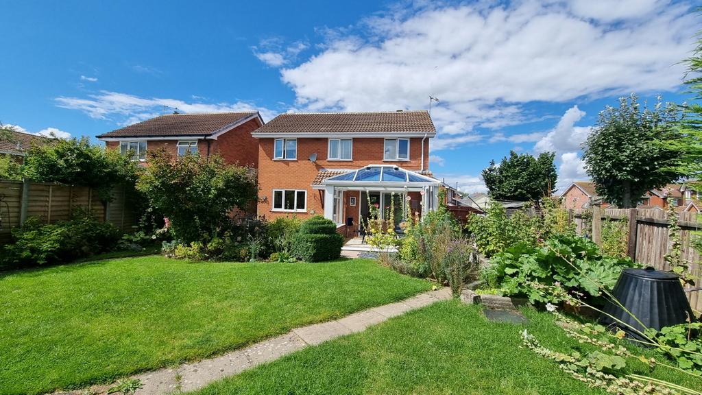 Sycamore Grove, Southam, CV47 4 bed detached house for sale £450,000