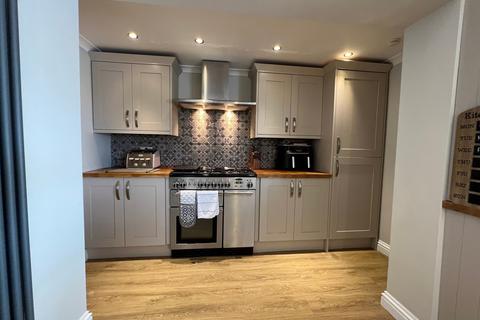 12 Green Acre Drive, Tonypandy, CF40 1DA